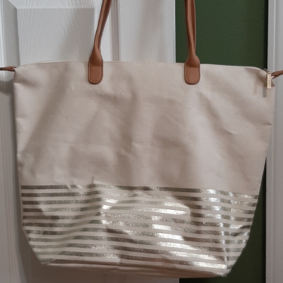 Bath & Body Works Handbags - Bath & Body Works Tote Bag